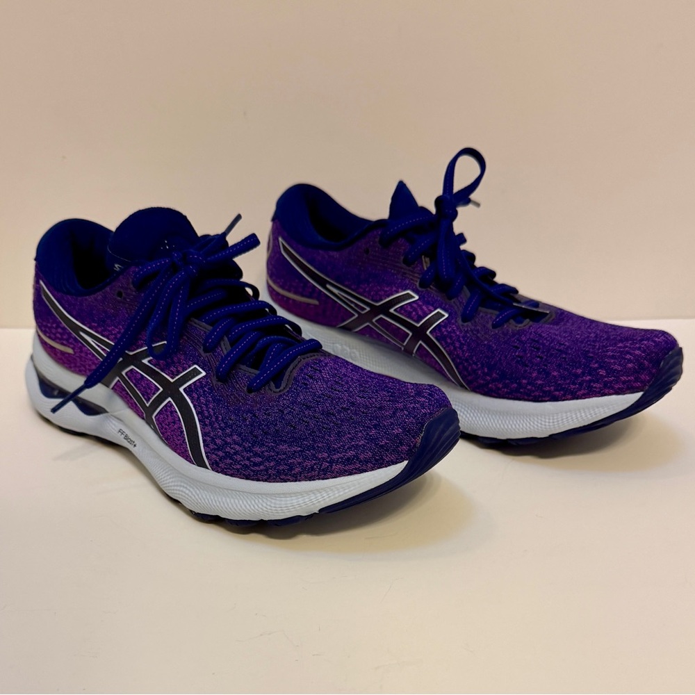ASICS NWOT Women’s GEL-Nimbus 24 Purple - Picture 2 of 9